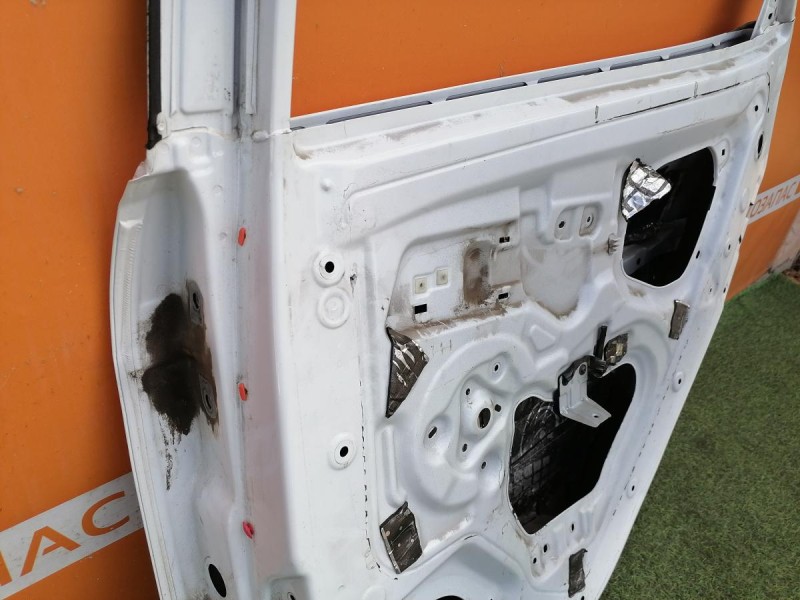 Rio 3 №10 дверь задняя правая деф