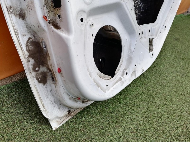 Rio 3 №10 дверь задняя правая деф