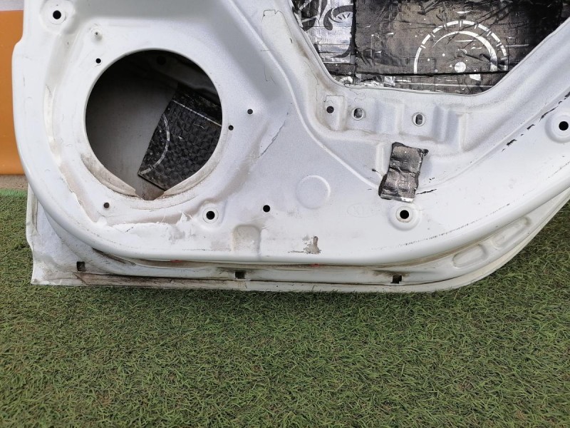 Rio 3 №10 дверь задняя правая деф