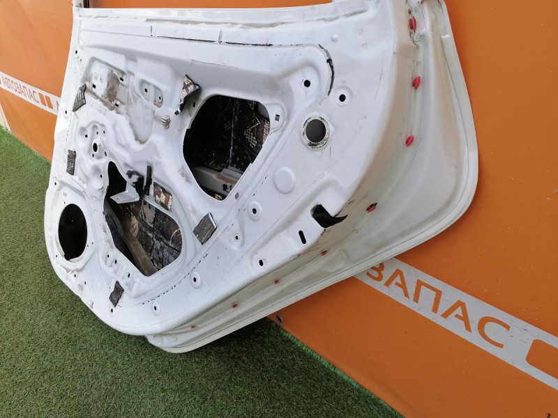 Rio 3 №10 дверь задняя правая деф