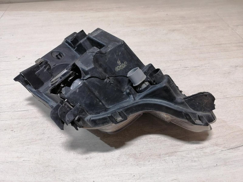 Rio 3 №10 противотуманка левая с ДХО деф