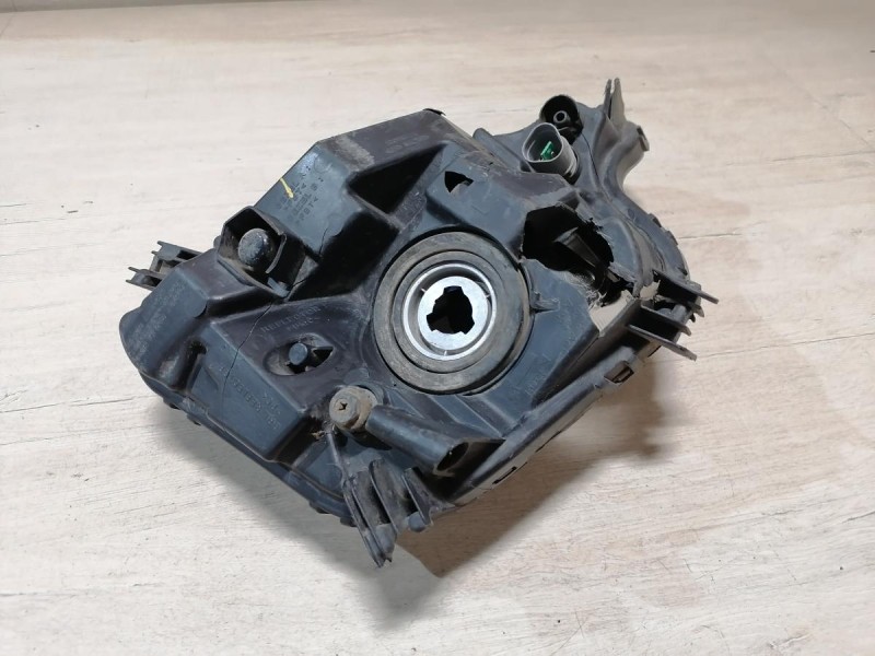 Rio 3 №10 противотуманка левая с ДХО деф