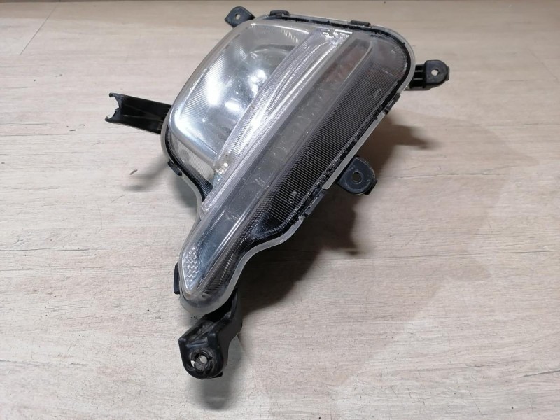 Rio 3 №10 противотуманка правая с ДХО деф