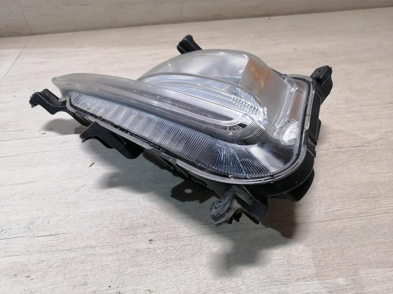 Rio 3 №10 противотуманка правая с ДХО деф