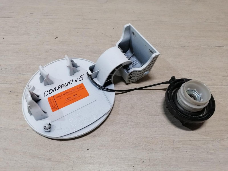 Solaris №5 лючок бензобака