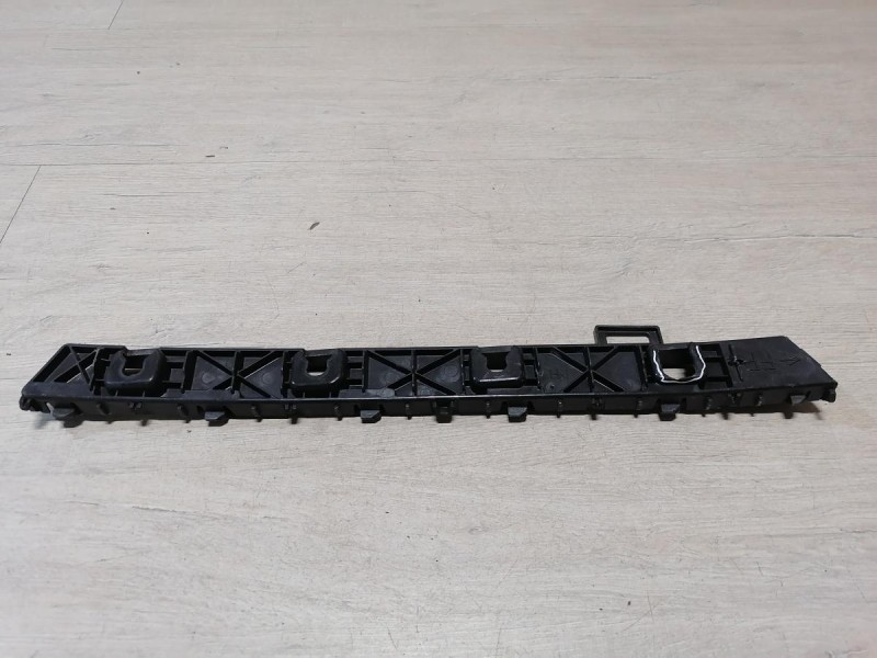 Solaris №5 крепление заднего бампера правое деф