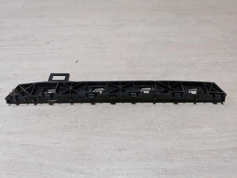 Solaris №5 крепление заднего бампера правое деф