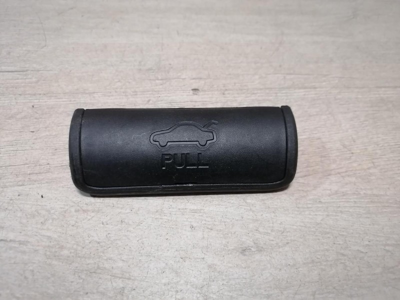 Solaris №5 ручка закрывания багажника