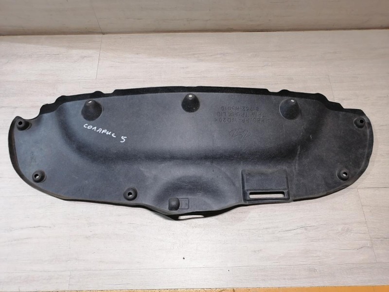 Solaris №5 обшивка крышки багажника