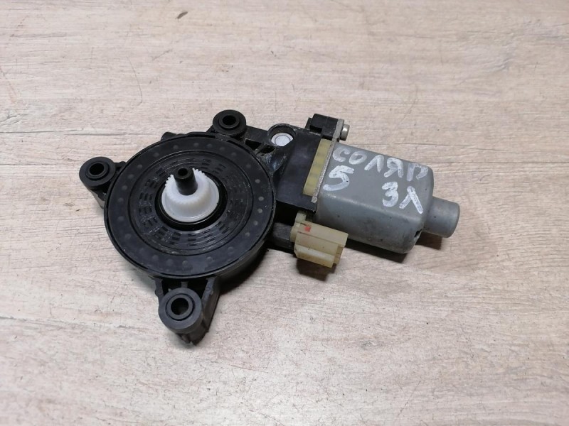 Solaris №5 моторчик стеклоподъемника задний левый