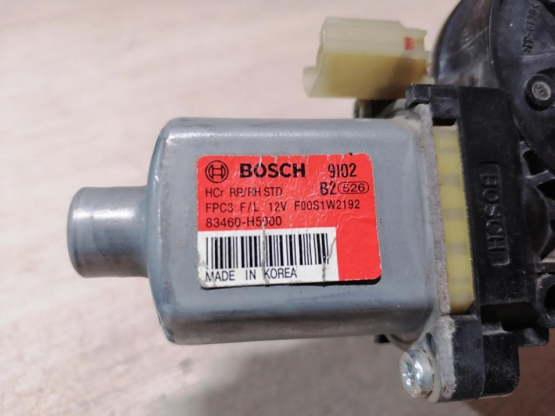 Solaris №5 моторчик стеклоподъемника задний правый