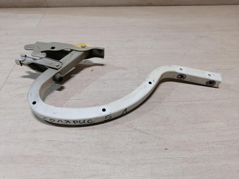 Solaris №5 петля багажника правая