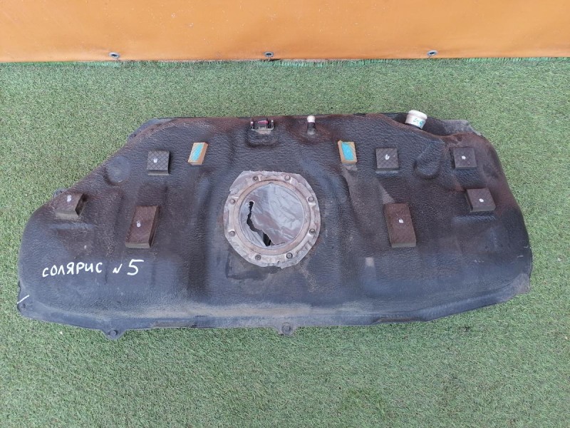 Solaris №5 бензобак