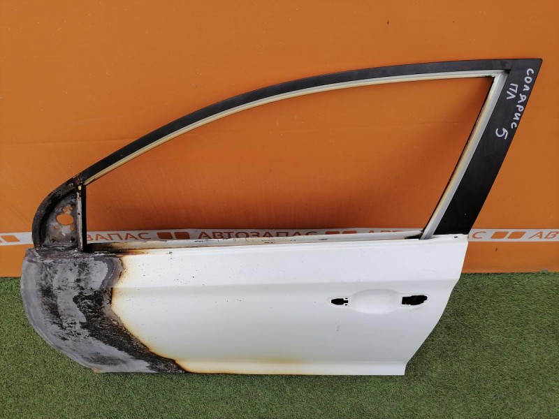 Solaris №5 дверь передняя левая деф