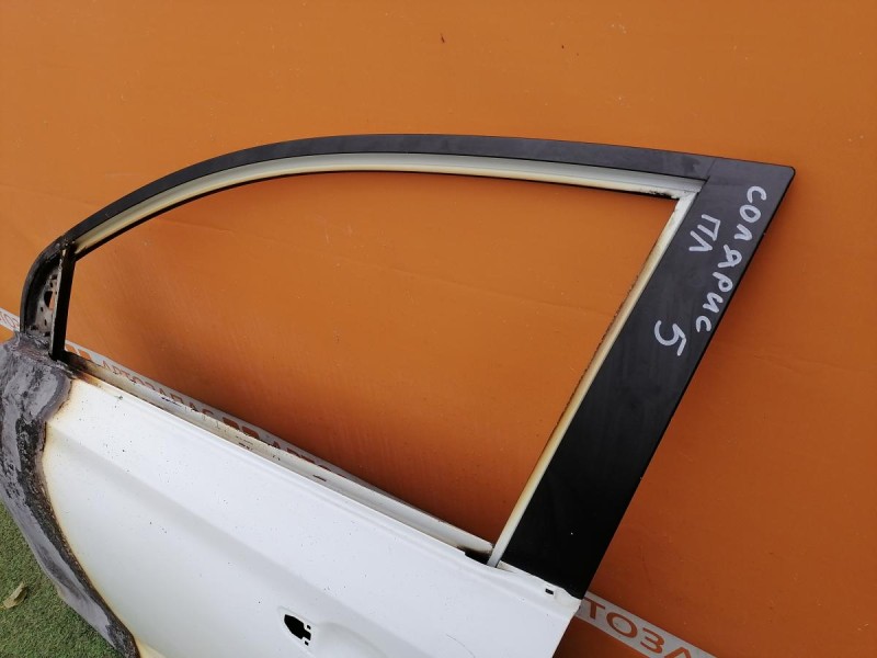 Solaris №5 дверь передняя левая деф