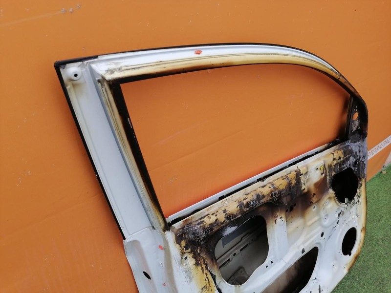 Solaris №5 дверь передняя левая деф