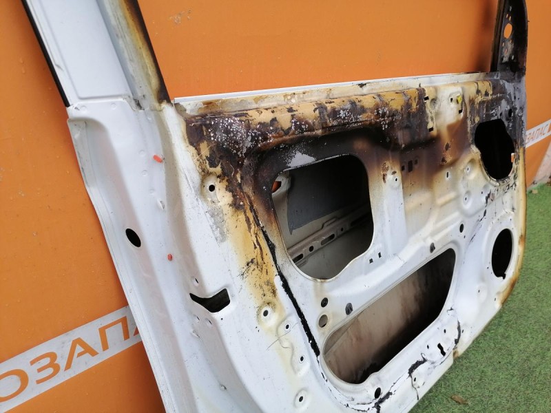 Solaris №5 дверь передняя левая деф