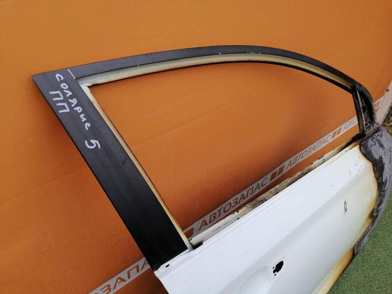 Solaris №5 дверь передняя правая деф