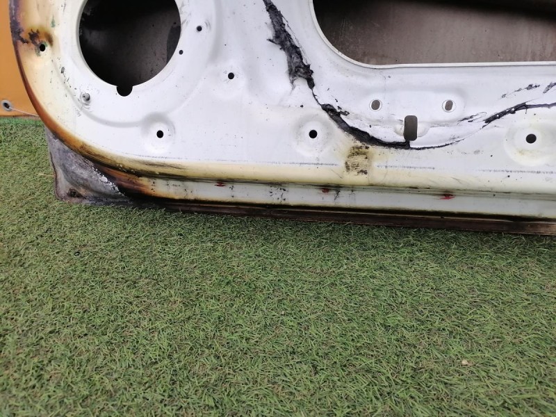 Solaris №5 дверь передняя правая деф