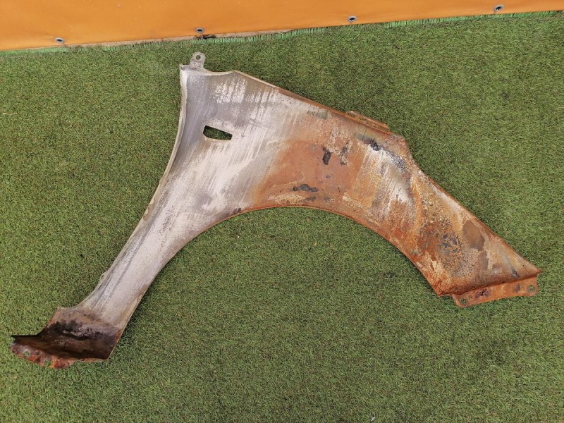 Solaris №5 крыло переднее левое деф