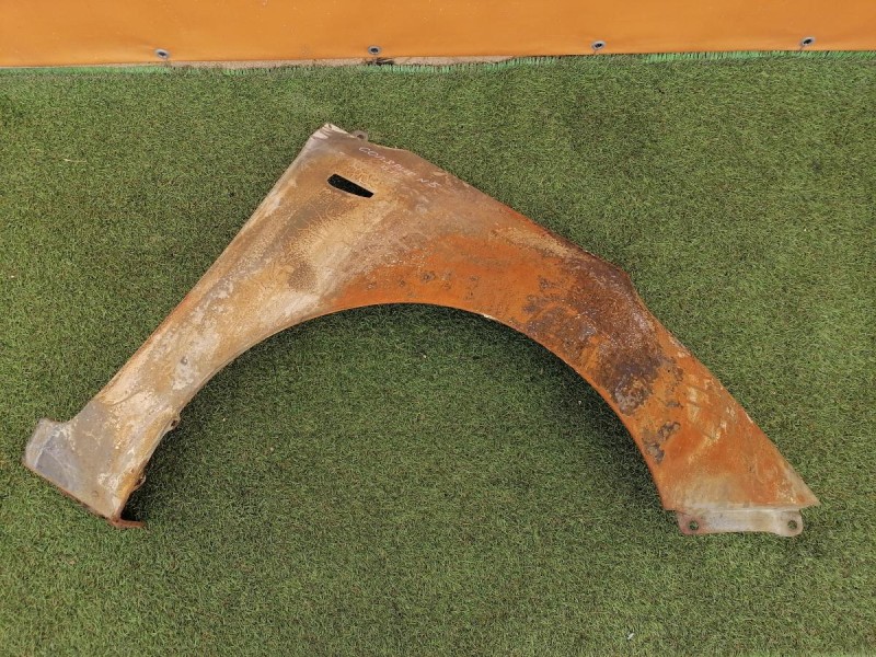Solaris №5 крыло переднее правое деф