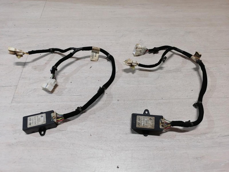 Solaris №5 блок управления подогревом сидений с проводкой