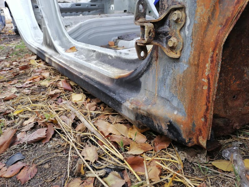 Solaris №5 порог правый деф