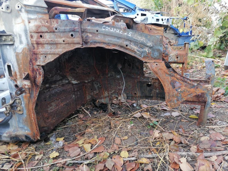 Solaris №5 лонжерон правый деф