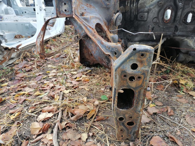 Solaris №5 лонжерон правый деф