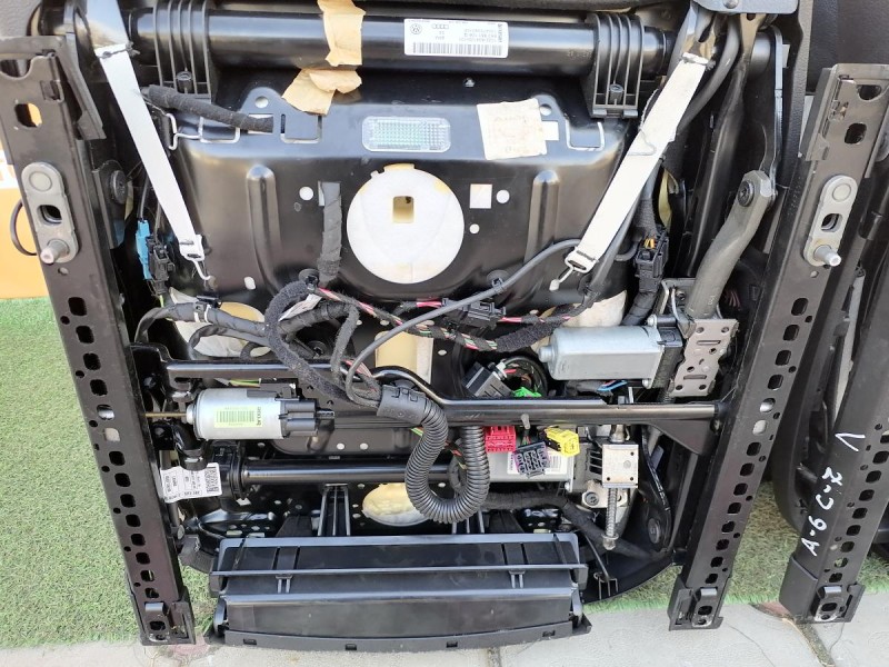 Audi A6 C7 сиденье переднее левое правое диван к-кт