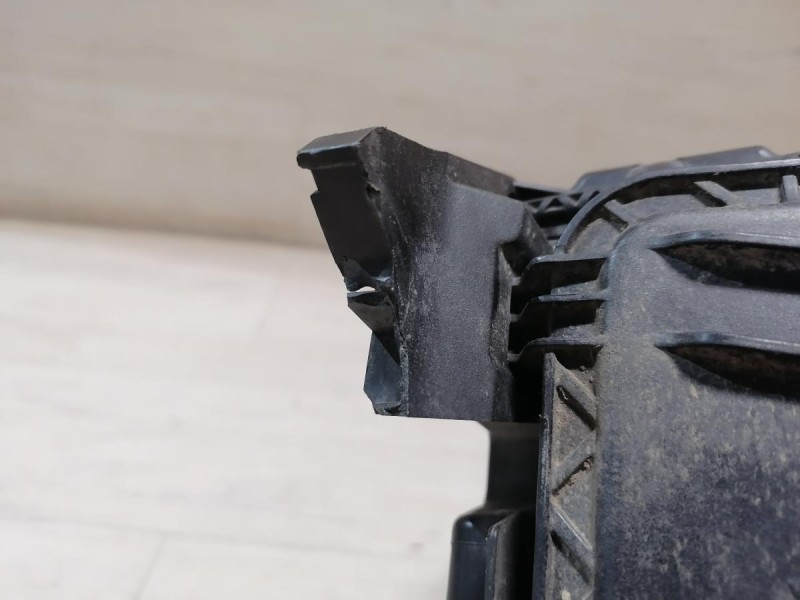 Audi A6 C7 фара левая деф