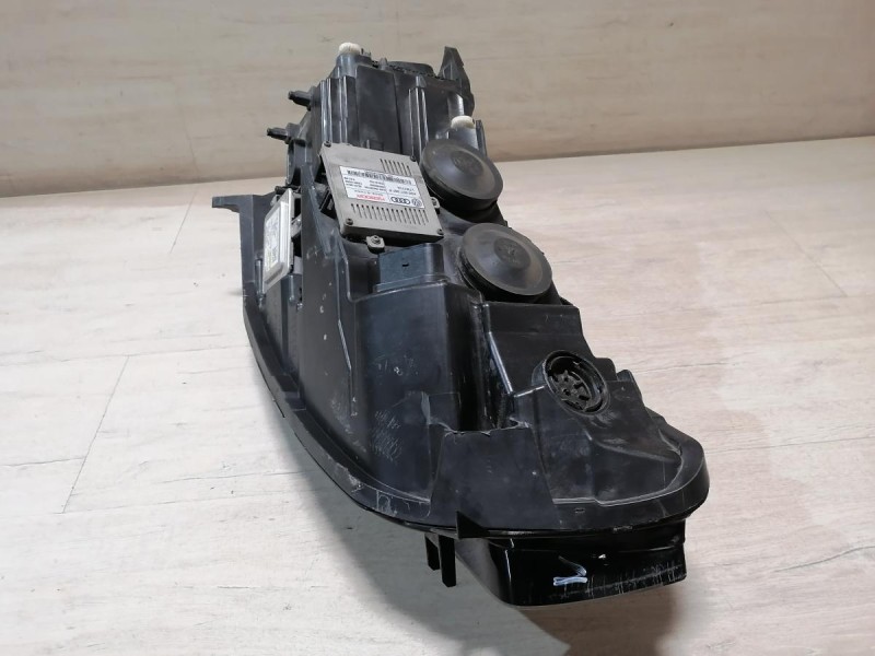 Audi A6 C7 фара левая деф