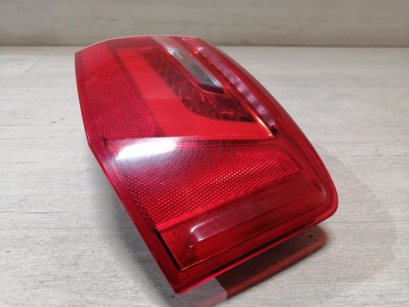 Audi A6 C7 фонарь правый в крыло