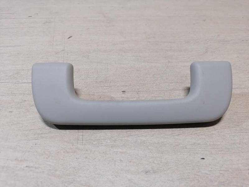 Audi A6 C7 ручка потолка передняя