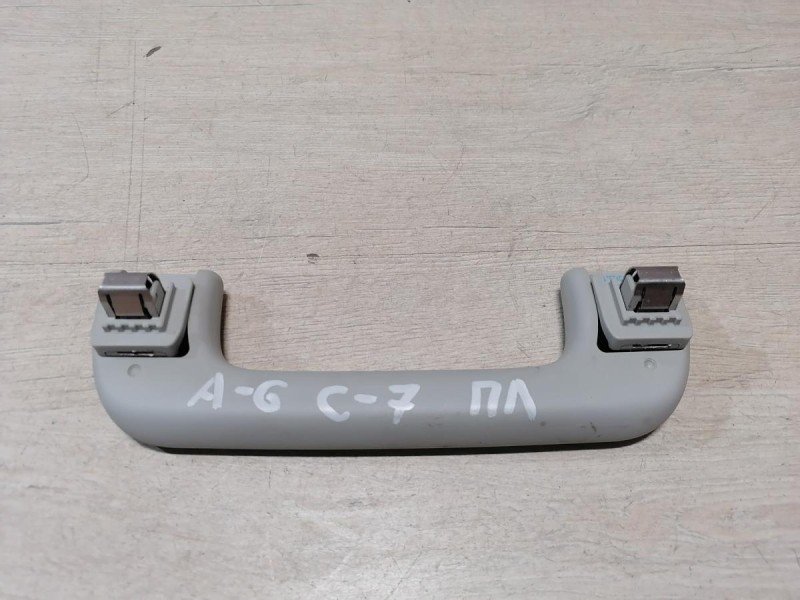 Audi A6 C7 ручка потолка передняя