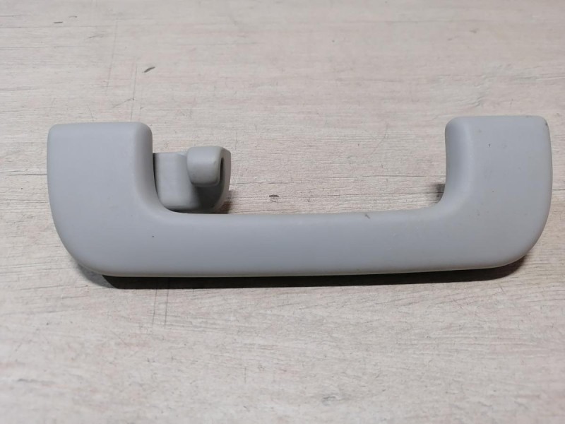 Audi A6 C7 ручка потолка задняя