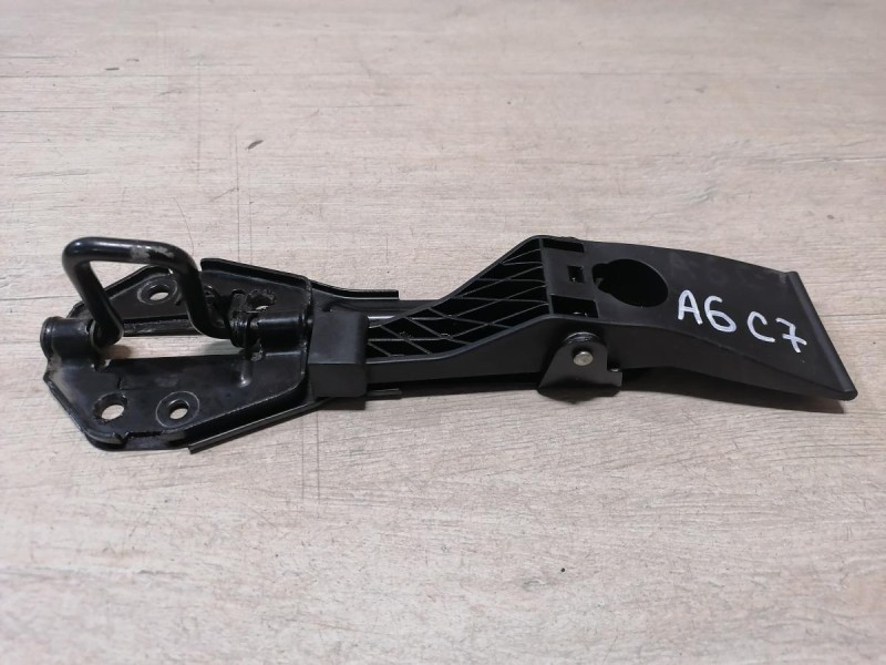 Audi A6 C7 ручка открывания капота петля замка капота