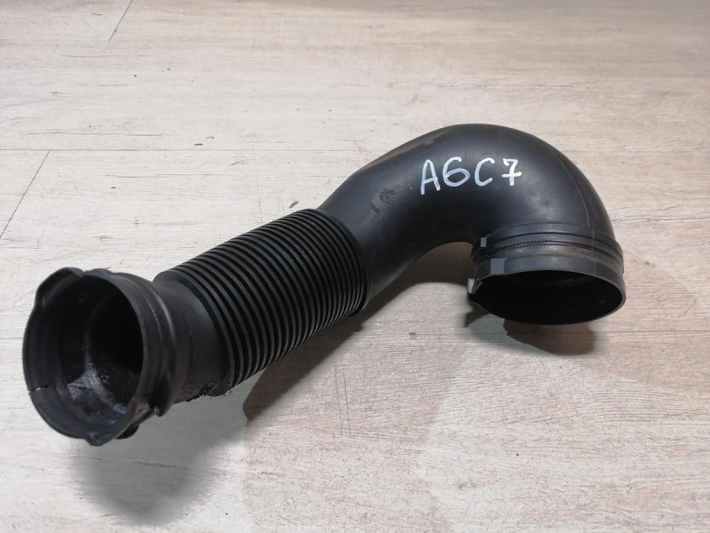 Audi A6 C7 патрубок воздушного фильтра 4G0129615E