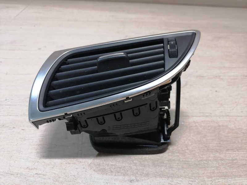 Audi A6 C7 дефлектор торпедо правый