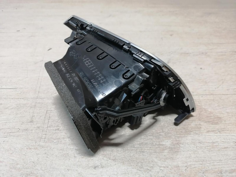 Audi A6 C7 дефлектор торпедо правый