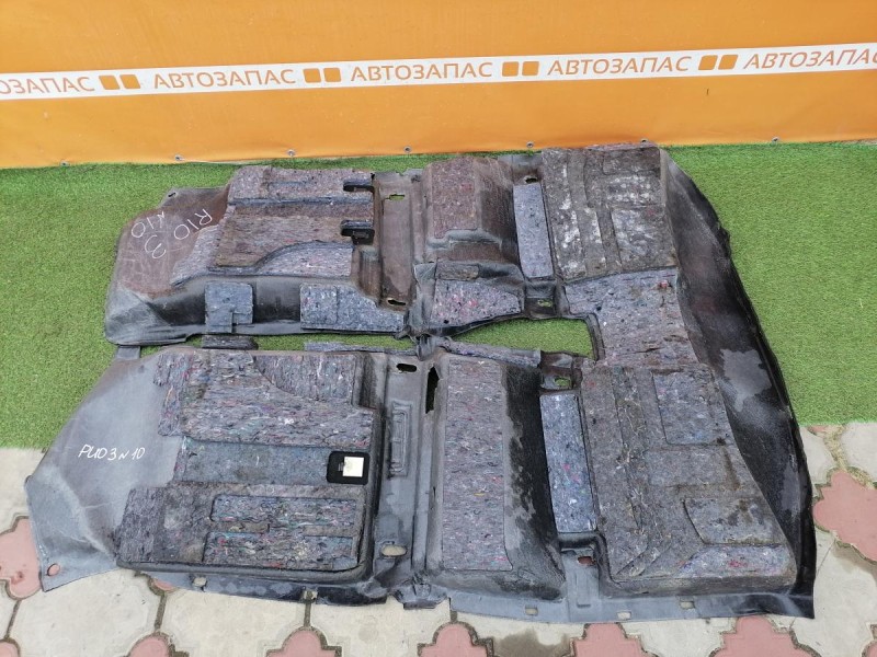 Rio 3 №10 пол салона