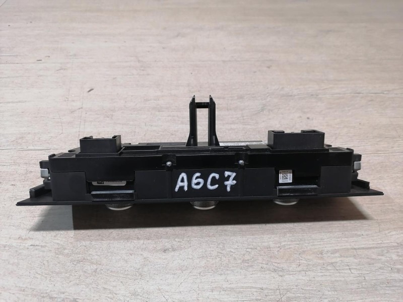 Audi A6 C7 блок управления климат контролем