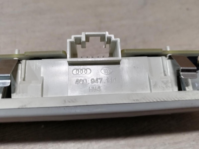 Audi A6 C7 плафон салона центральный