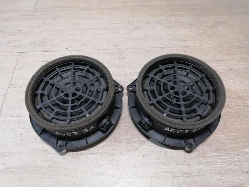 Audi A6 C7 динамик задний