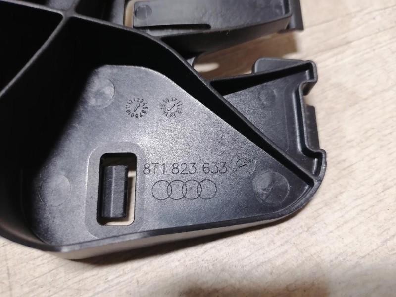 Audi A6 C7 ручка открывания капота в салоне