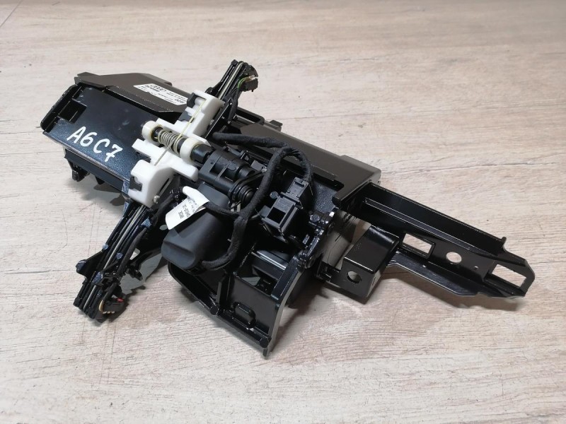 Audi A6 C7 информационный дисплей монитор