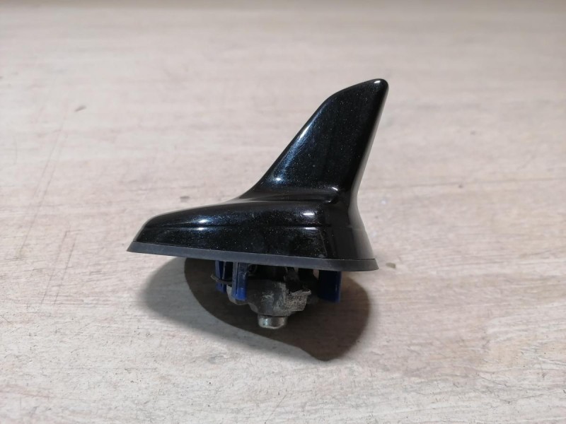 Audi A6 C7 антенна наружная плавник