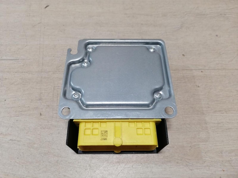 Audi A6 C7 блок подушек SRS AIR BAG стрел