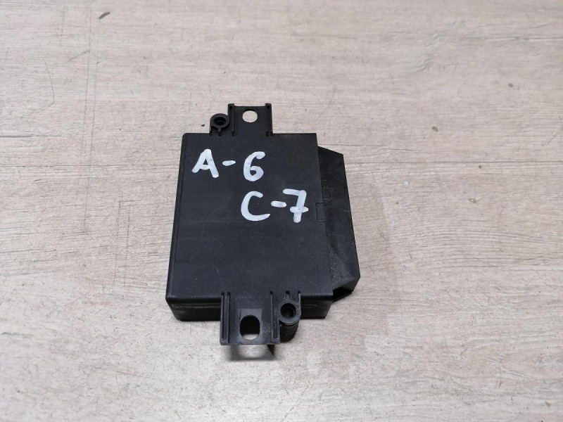 Audi A6 C7 блок управления парктрониками