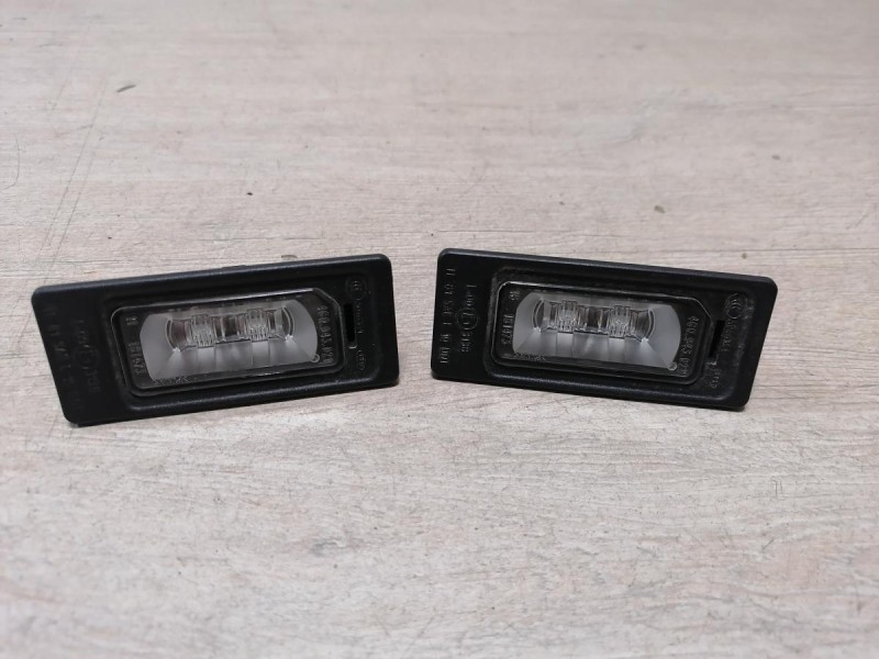 Audi A6 C7 плафон подсветки номера